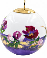 Boule de Noël fleurs réf. 22, fleurs violettes et blanches, dessous violet, vue 3