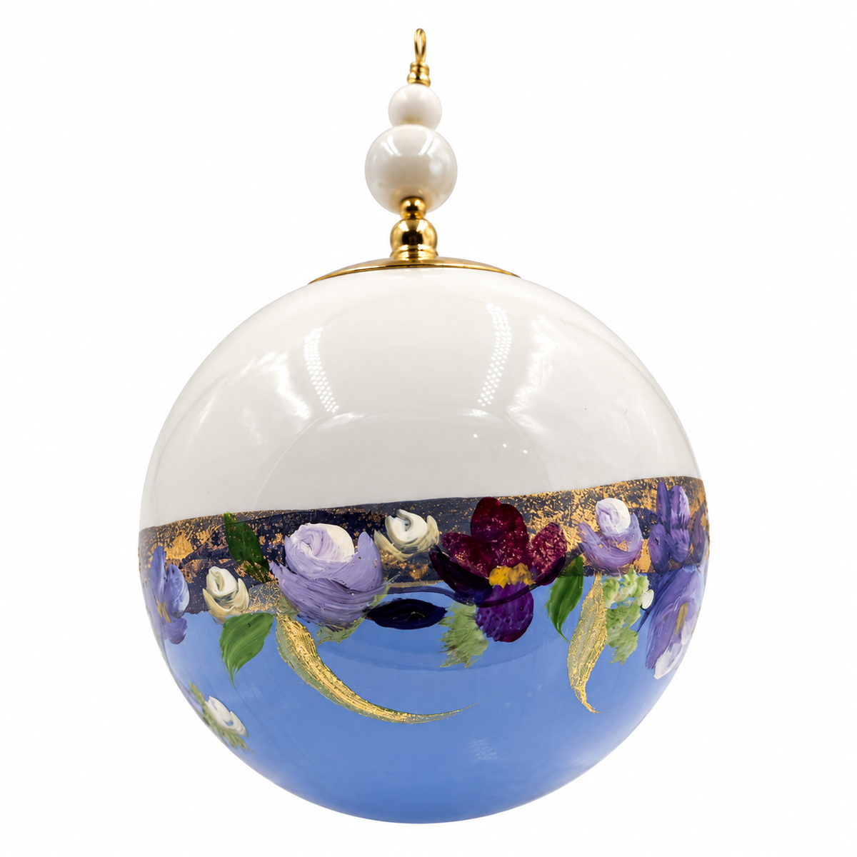Boule de Noël avec perles 8 cm – Fleurs bleues et mauves sur bleu – Réf. 06, vue 2 — pièce unique peinte à la main