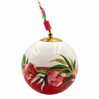 Boule de Noël avec perles 8 cm – Grandes fleurs roses et feuillages – Réf. 10, vue 3 — pièce unique peinte à la main