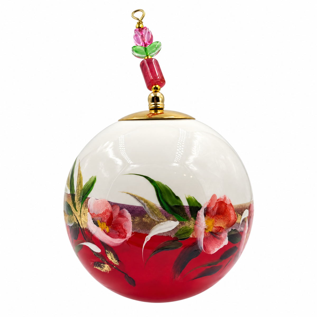 Boule de Noël avec perles 8 cm – Grandes fleurs roses et feuillages – Réf. 10, vue 4 — pièce unique peinte à la main