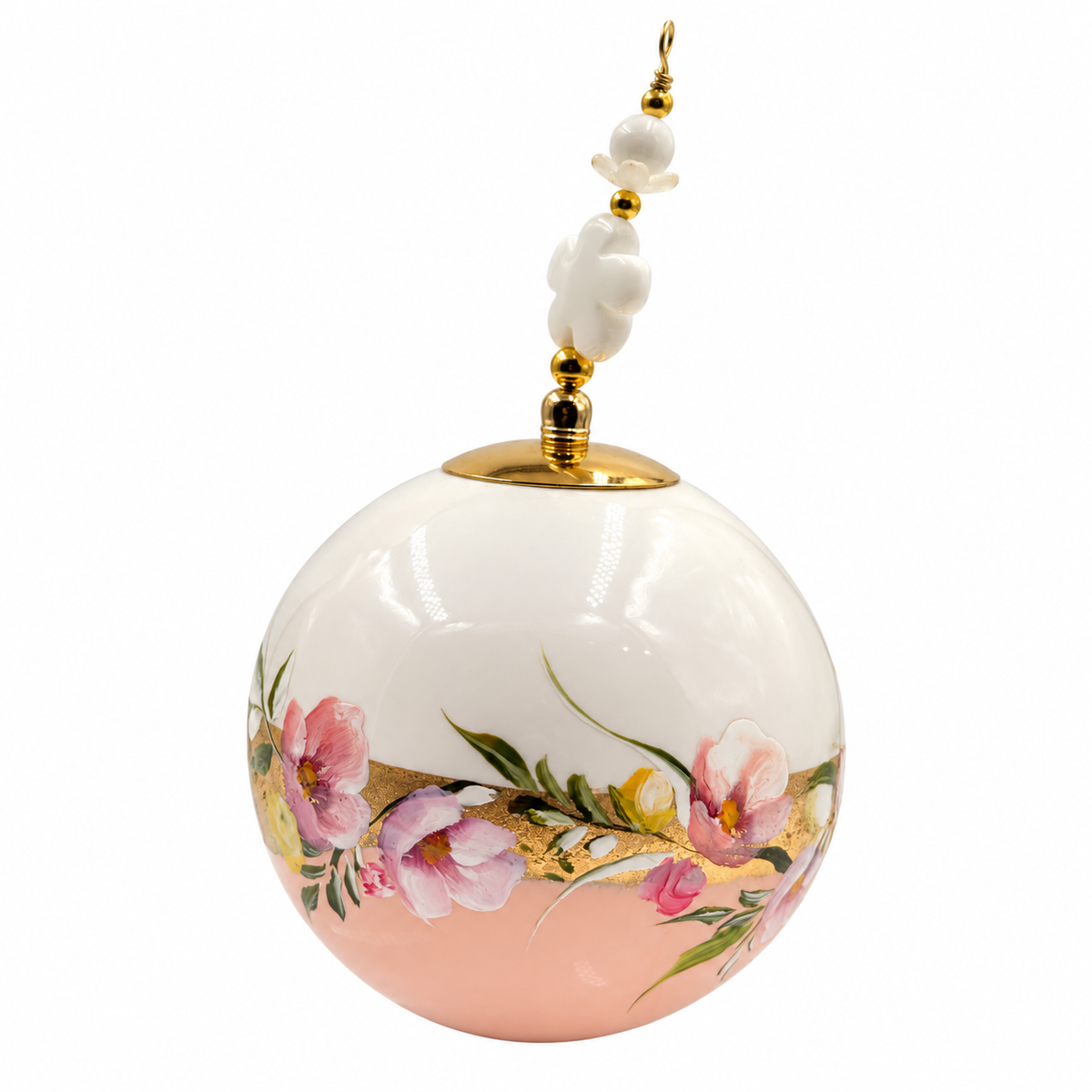 Boule de Noël avec perles 8 cm – Fleurs mauves sur rose poudré – Réf. 12, vue 4 — pièce unique peinte à la main