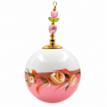 Boule de Noël artisanale personnalisable 6,5 cm, référence 17, vue 5 — Fleurs crème sur rose