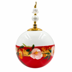 Boule de Noël artisanale personnalisable 6,5 cm, référence 19, vue 3 — Fleurs crème et roses sur rouge