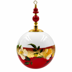 Boule de Noël artisanale personnalisable 6,5 cm, référence 24, vue 6 — Fleurs claires et dorures sur rouge